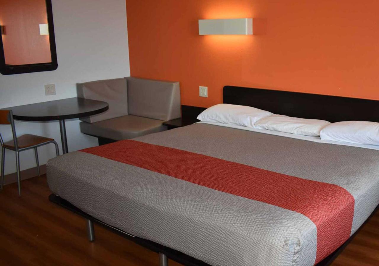 Key Inn Macedonia Екстер'єр фото
