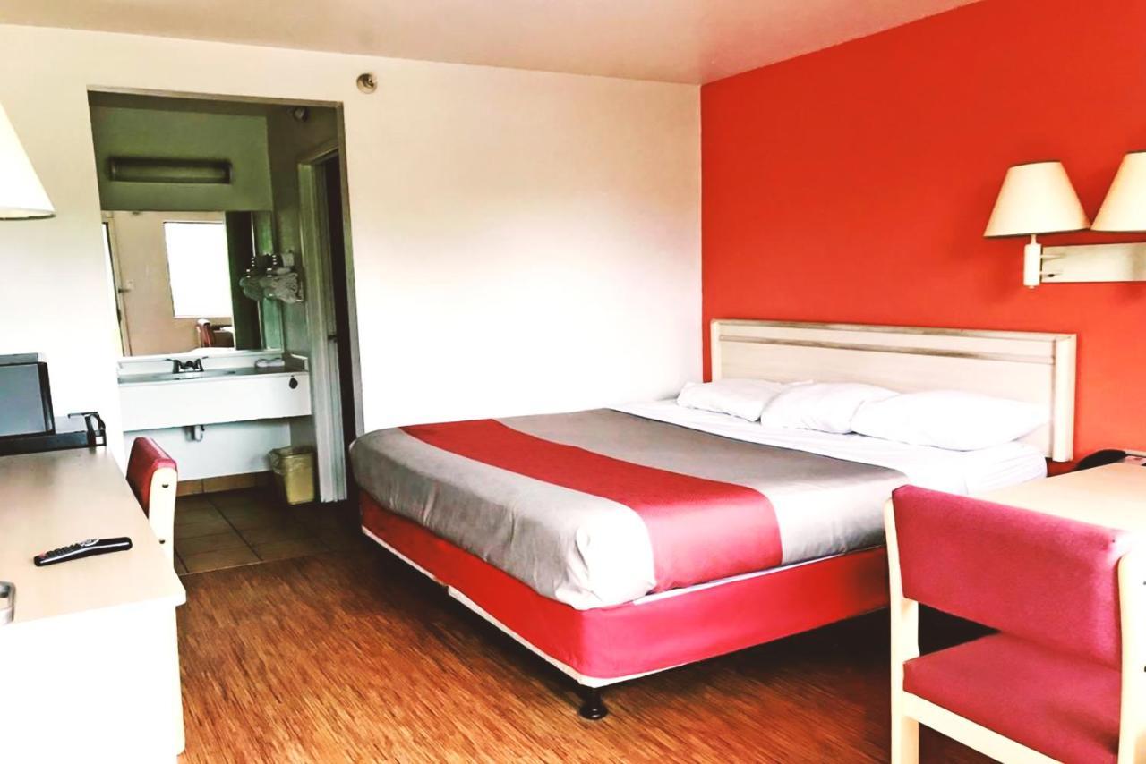 Key Inn Macedonia Екстер'єр фото