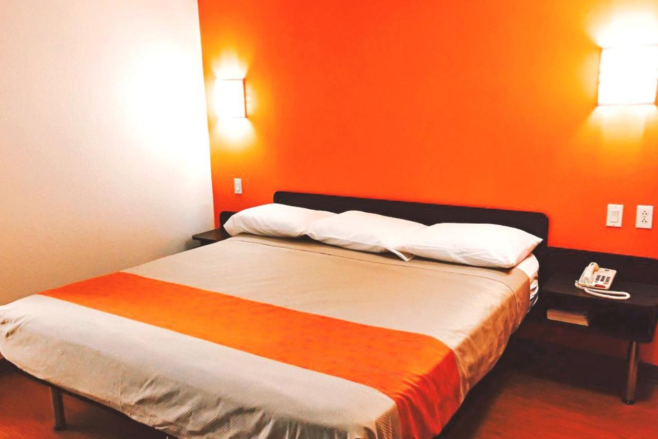 Key Inn Macedonia Екстер'єр фото