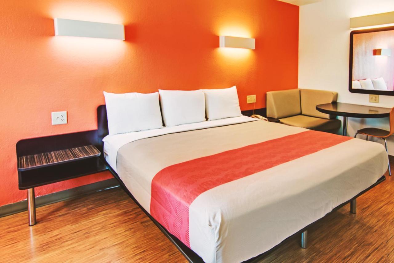 Key Inn Macedonia Екстер'єр фото
